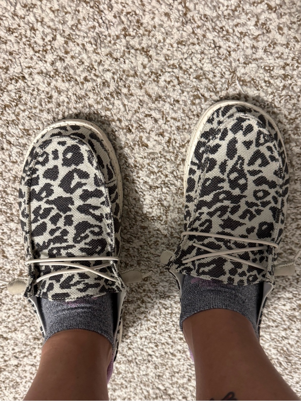 Hey Dude Wendy - Woven Cheetah Grey Shoes - Women’s Size 9 - Picture 4 of 4